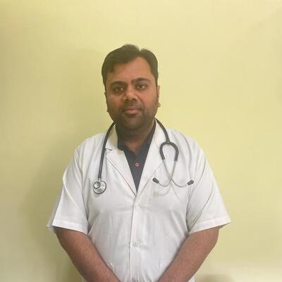 Expert & Specialist Doctor Image