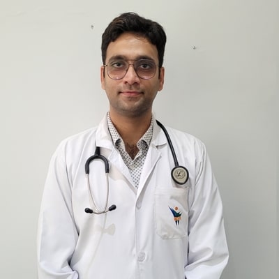 Expert & Specialist Doctor Image