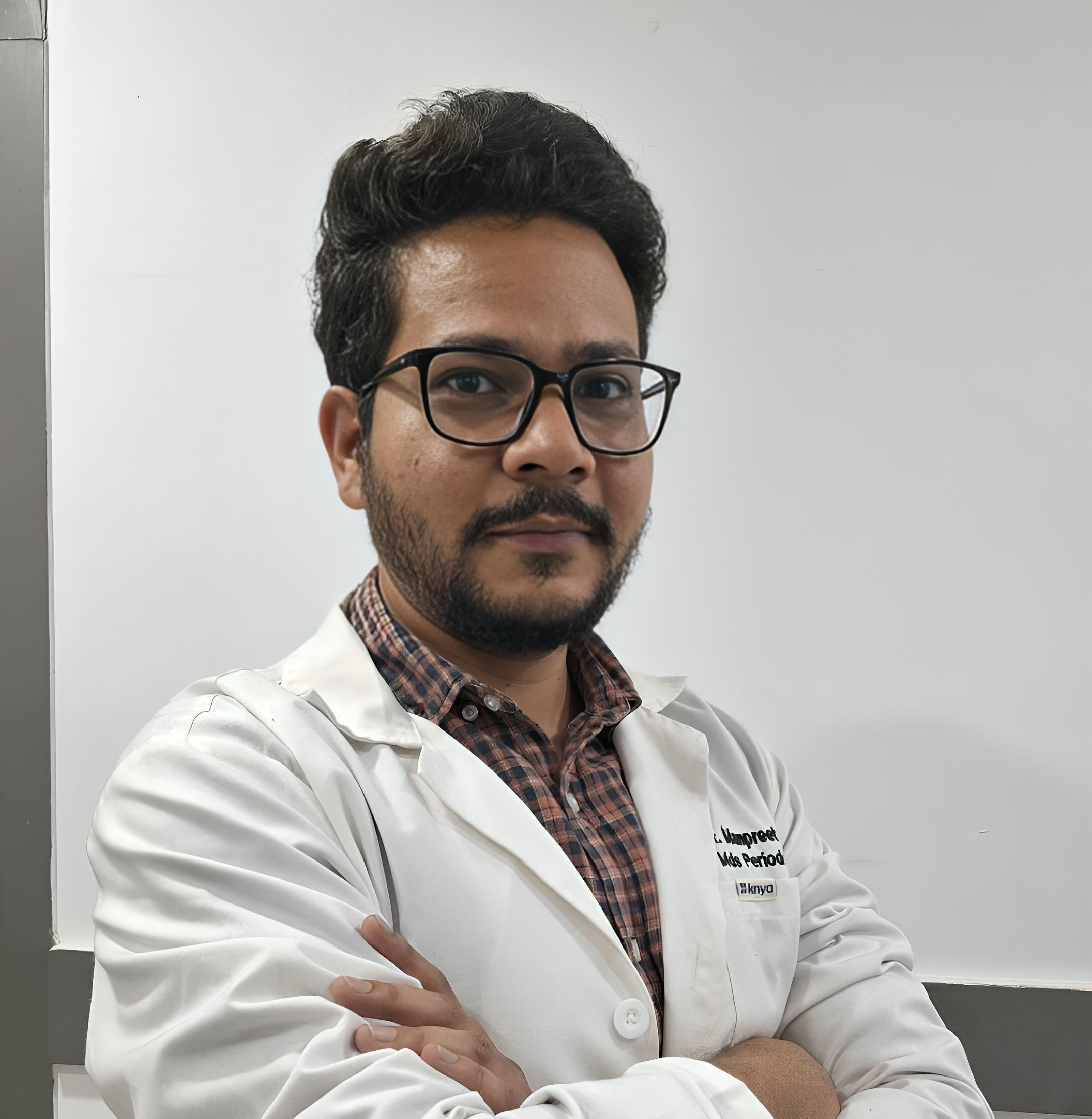 Expert & Specialist Doctor Image